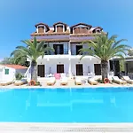 Captains & Apartamento Kávos