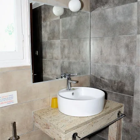 Captains & Apartament Kávos